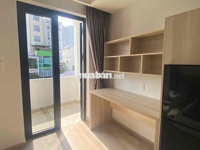 CĂN HỘ BAN CÔNG RỘNG 40m2 XA BẾP Ở NƠ TRANG LONG GIÁP Q1 Q3