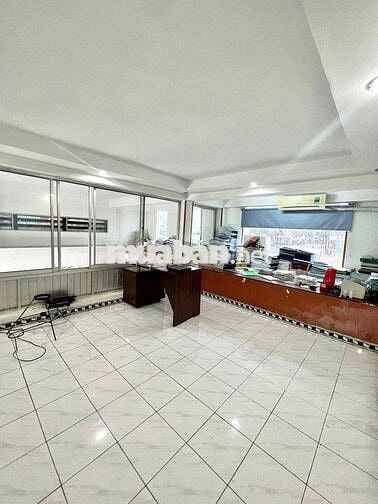 CHO THUÊ NHÀ KINH DOANH 3 TẦNG 7 PHÒNG  SIÊU RỘNG MẶT ĐƯỜNG LÊ HỒNG PH