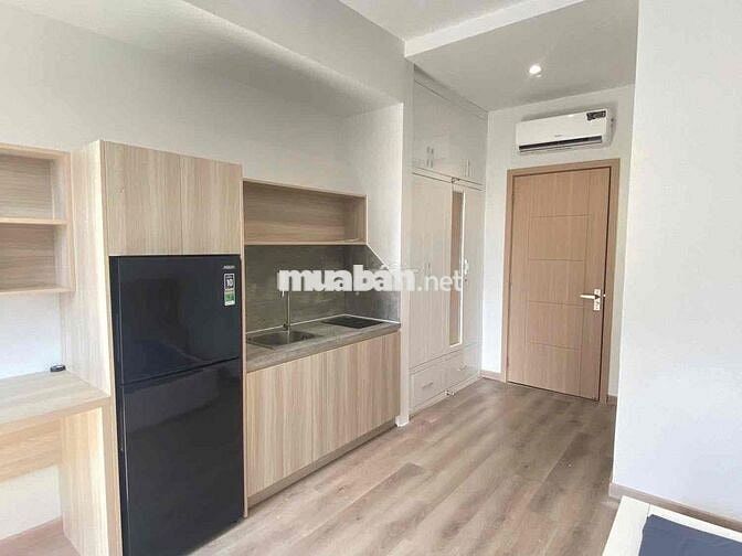 CĂN HỘ BAN CÔNG RỘNG 40m2 XA BẾP Ở NƠ TRANG LONG GIÁP Q1 Q3