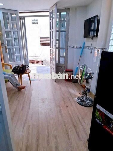 Q4 CHO THUÊ NHÀ 2 LẦU HẺM 76 TÔN THẤT THUYẾT ( hẻm rộng)