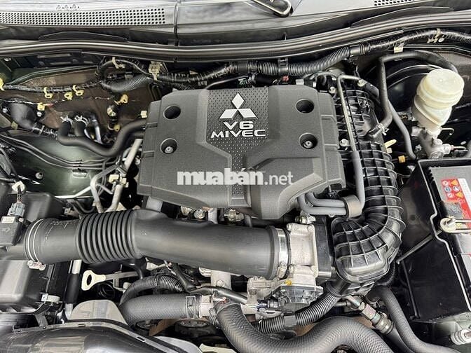 CẦN BÁN NHANH MITSUBISHI PAJERO 2016 4x2AT