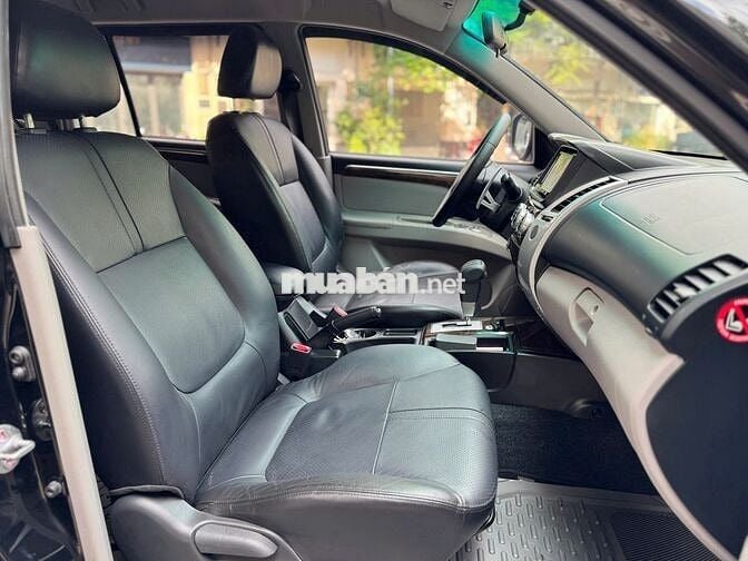 CẦN BÁN NHANH MITSUBISHI PAJERO 2016 4x2AT