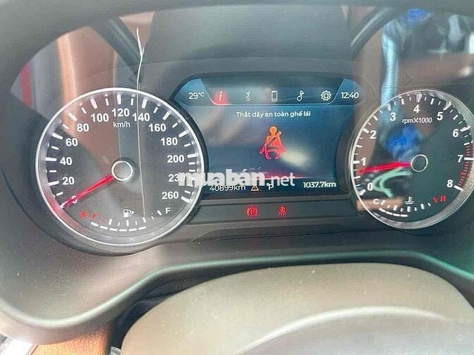 Lux SA Premium 2019 đi 40.000km đẹp xuất sắc