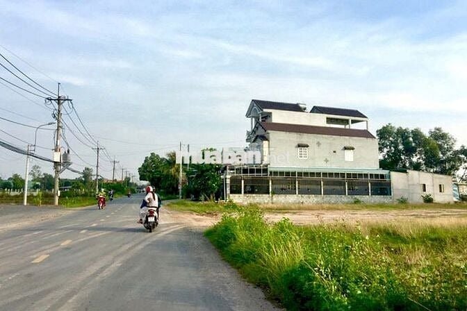 Bán gấp nhanh 134m2 full thổ 340 triệu sổ hồng riêng chính chủ