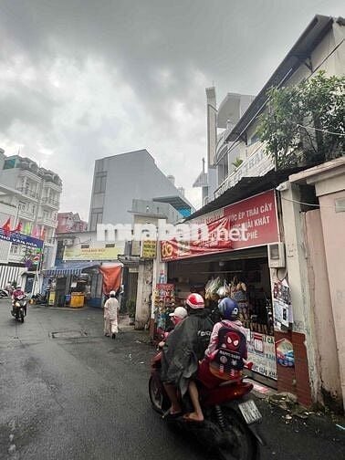 1 ĐỜI CHỦ- HIẾM LÔ GÓC HẺM XE TẢI SÁT MẶT TIỀN - PHÙ HỢP XÂY CHDV MỚI