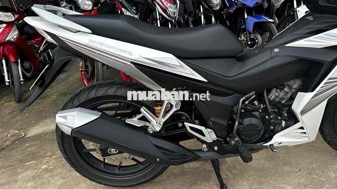 Winner 150 trắng đen 2017 ( hỗ trợ góp )