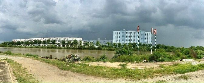 bán lô đấ Đất Đẹp ngay cầu ông nhiêu , Long Trường Đường Số 1 - Diện