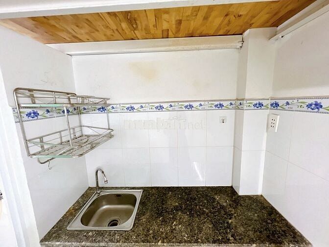 PHÒNG TRỐNG ĐẦU THÁNG 12 CÓ GÁC CÓ MÁY LẠNH NGAY HOÀNG DIỆU 2