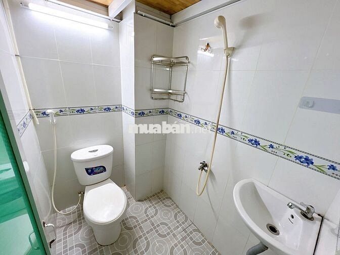 PHÒNG TRỐNG ĐẦU THÁNG 12 CÓ GÁC CÓ MÁY LẠNH NGAY HOÀNG DIỆU 2