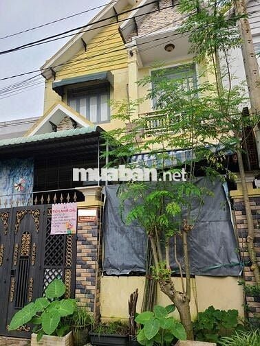 BIỆT THỰ MINI 2 TẦNG – CHỦ XÂY TÂM HUYẾT, GẦN TRƯỜNG HỌC, HÓC MÔN