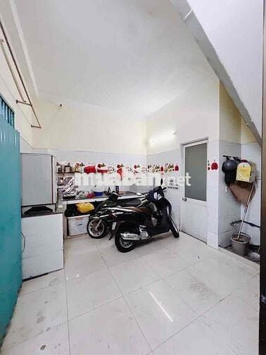 CHDV dòng tiền 32tr/T, Dương Bá Trạc, P2,Q8. 70m2 Ngan 4,6m