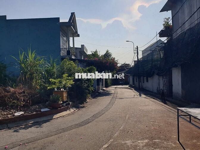 Bán lô đất 2 mặt tiền nhựa 7m gần chợ Xuân Thới Thượng , Hóc Môn