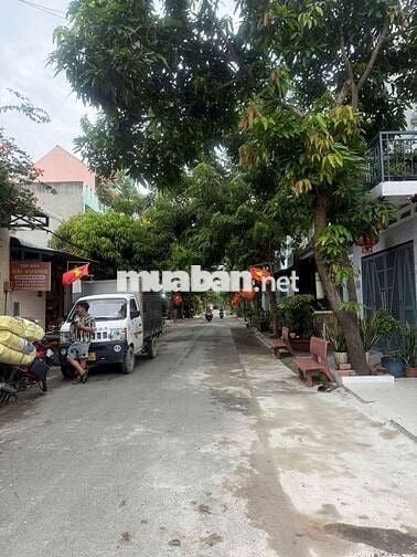 Nhà tốt để an cư sổ hồng riêng gần chợ Xuân Thới Thượng