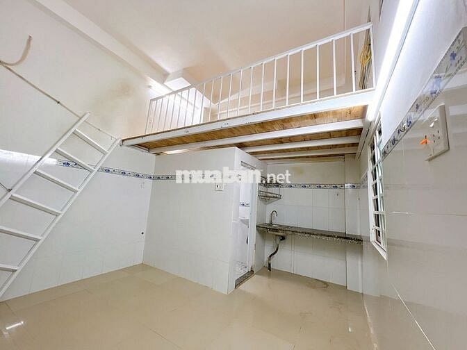 PHÒNG TRỐNG ĐẦU THÁNG 12 CÓ GÁC CÓ MÁY LẠNH NGAY HOÀNG DIỆU 2