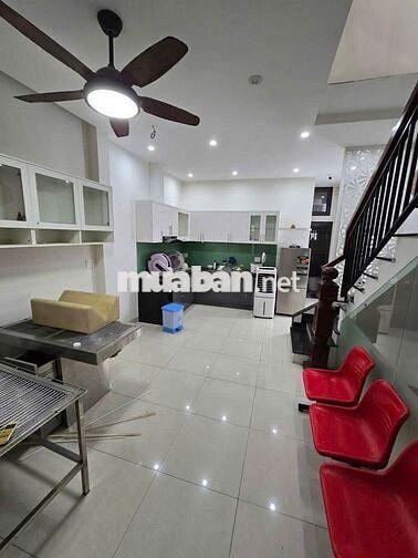 Cho thuê nhà 3 tầng mặt tiền Phan Đăng Lưu