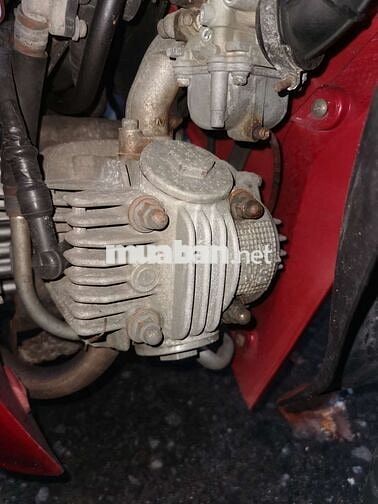 Xe Yamaha Sirius màu đỏ 7.500.000đ