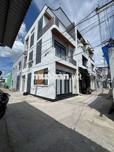 NHÀ 2 LẦU - HẺM 50 TRẦN HOÀNG NA