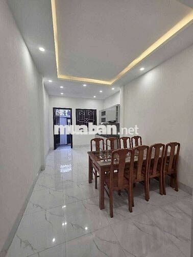 NHÀ DÂN XÂY 4 TẦNG_Ô CHỜ THANG MÁY_PHỐ NGỌC THỤY_BỒ ĐỀ_LONG BIÊN 70m2