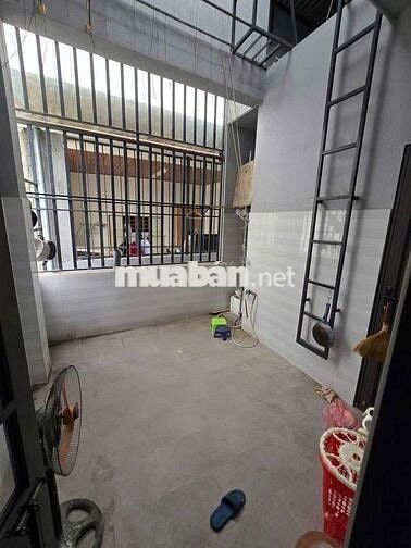 Cho thuê nhà 3 tầng mặt tiền Phan Đăng Lưu