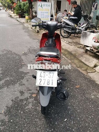 Xe Yamaha Sirius màu đỏ 7.500.000đ