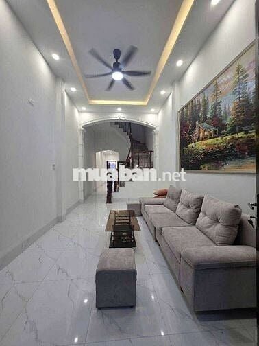 NHÀ DÂN XÂY 4 TẦNG_Ô CHỜ THANG MÁY_PHỐ NGỌC THỤY_BỒ ĐỀ_LONG BIÊN 70m2