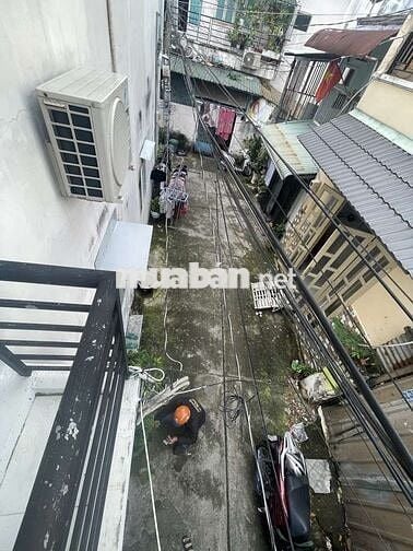 Nhà nhỏ HXH , tiện ích bao la , giá rẻ lắm lun . Lê Đình Cẩn , BT