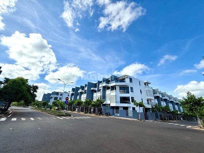 Căn Góc 195m2 Trung Tâm Buôn Ma Thuột - Sổ Sẵn Công Chứng Ngay