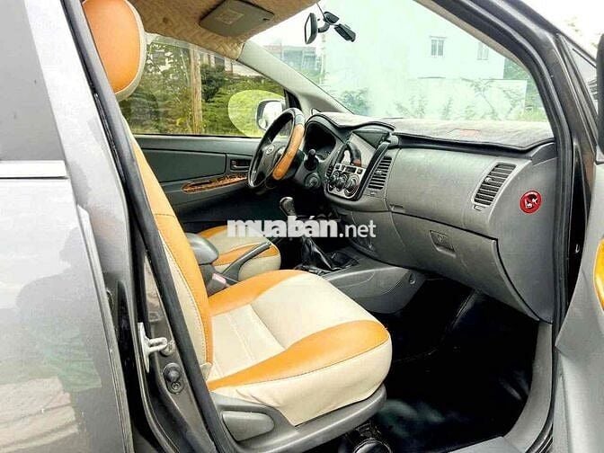 Toyota Innova 2018 2.0V - 100000 km