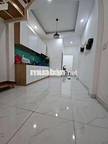 SÁT MẶT TIỀN KHÁNH HỘI ĐÚC BÊ TÔNG DIỆN TÍCH 41 M2