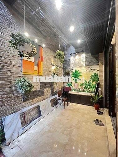 NHÀ MỚI – NỘI THẤT XỊN – VỊ TRÍ VÀNG NGUYỄN VĂN CỪ – DT 56M