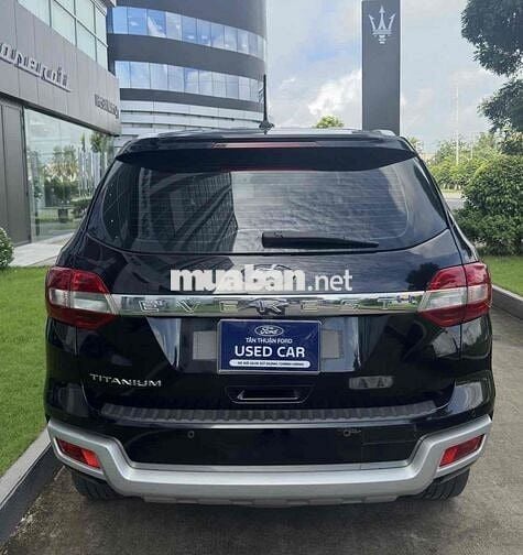 Ford Everest 4x2 Titanium 2.0 AT sx 2021