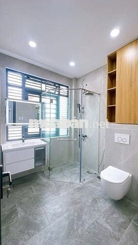 SÁT MẶT TIỀN Q4- 42m2 - 4 LẦU ĐÚC - KO QH- CHỈ 4 TỶ NHỈNH