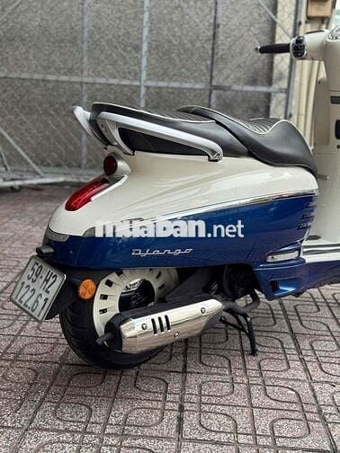 Peugeot Django 2022 like new.