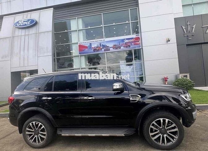 Ford Everest 4x2 Titanium 2.0 AT sx 2021