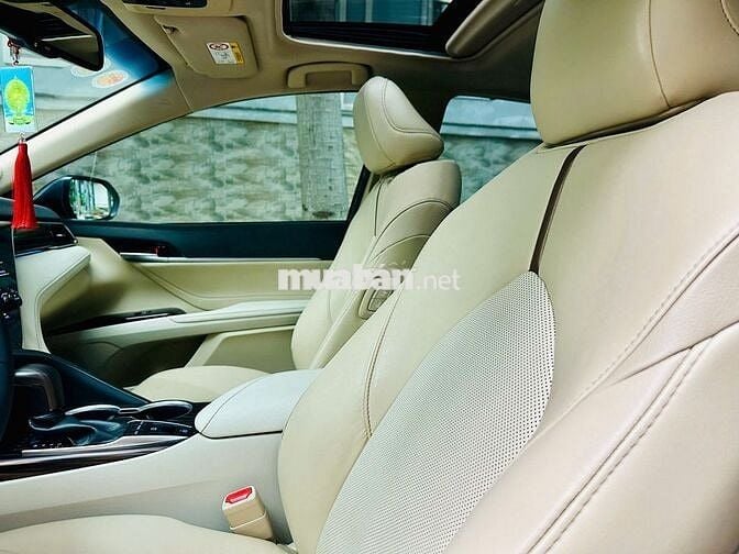 CHÍNH CHỦ BÁN Toyota Camry 2.5Q - 2021 CÒN NHƯ MỚI