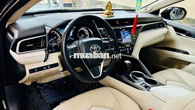 CHÍNH CHỦ BÁN Toyota Camry 2.5Q - 2021 CÒN NHƯ MỚI