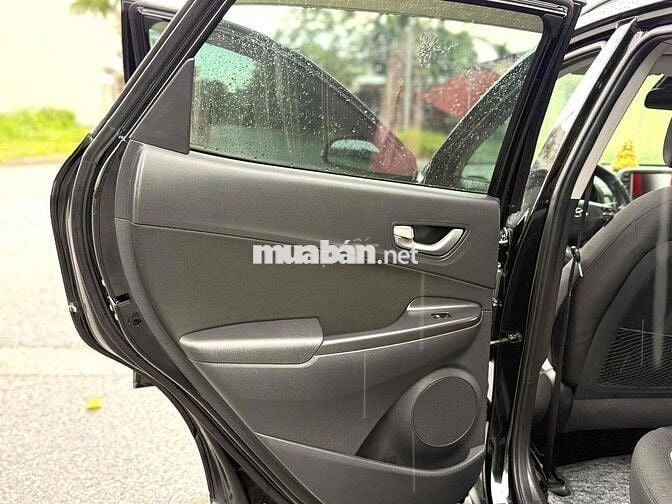 Hyundai Kona 2021 2.0 AT - 30000 km