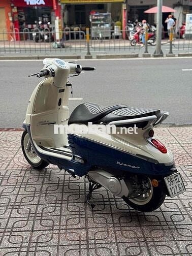 Peugeot Django 2022 like new.