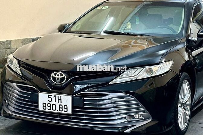 CHÍNH CHỦ BÁN Toyota Camry 2.5Q - 2021 CÒN NHƯ MỚI
