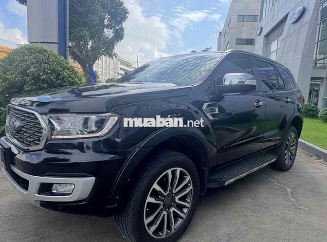 Ford Everest 4x2 Titanium 2.0 AT sx 2021