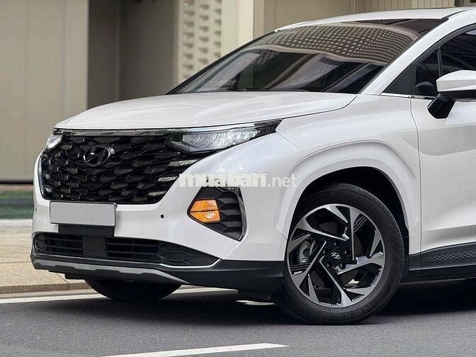 Hyundai Custin 2023 Cao Cấp 2.0T - 16.000 km