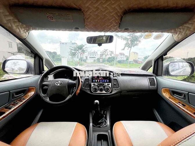 Toyota Innova 2018 2.0V - 100000 km