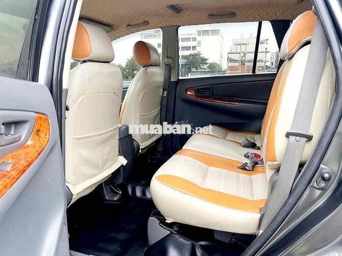 Toyota Innova 2018 2.0V - 100000 km