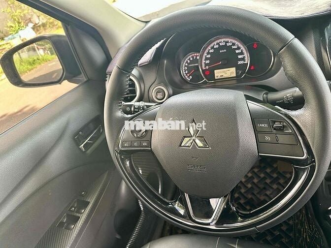 xe gia đình - ít đi lại cần bán