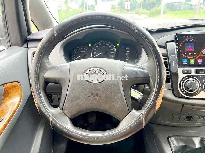 Toyota Innova 2018 2.0V - 100000 km
