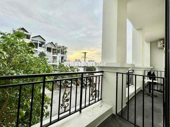 🌿 PHÒNG GÁC LỬNG BAN CÔNG – FULL NỘI THẤT, TRUNG TÂM Q7 SIÊU ĐẸP!