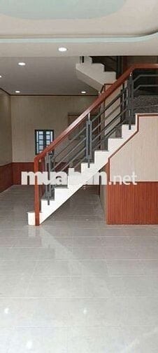 Nhà thạnh Xuân 25dien tích 4x10 một trệt một lầu