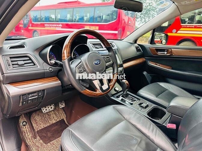 Subaru Outback 2.5AT sản xuất 2015
