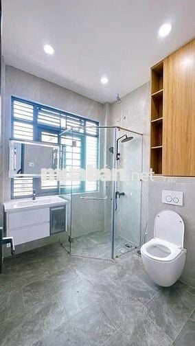 SÁT MẶT TIỀN Q4- 42m2 - 4 LẦU ĐÚC - KO QH- CHỈ 4 TỶ NHỈNH