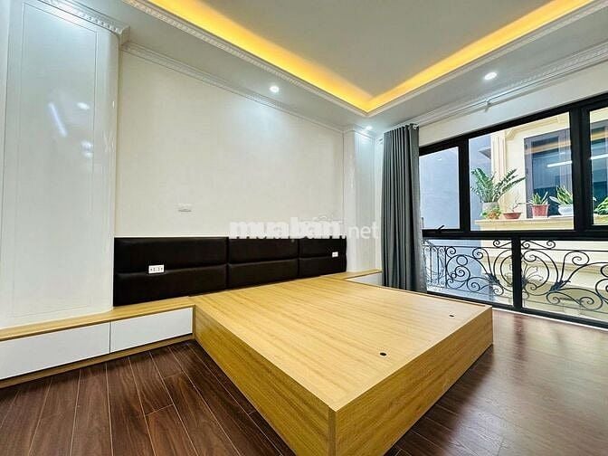 NHÀ MỚI TRUNG TÂM BA ĐÌNH - 40M2 6 TẦNG THANG MÁY CHỈ 12,1 TỶ